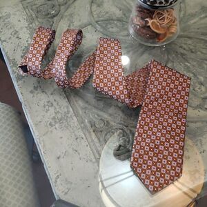 𝅺THE STONEHOUSE STUDIO HAND TAILORED TIE